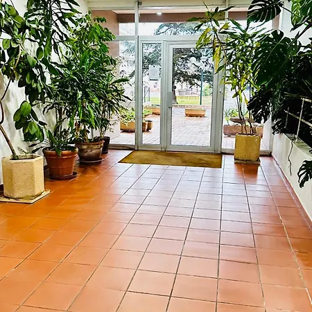 Saint-cyprien Port Apartment
